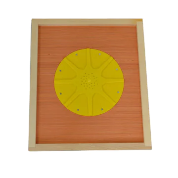 Couvre-cadres chasse-abeilles 8 sorties pour ruche Dadant 10 cadres - Made In France