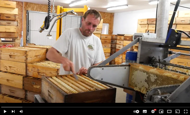 Miellerie complète : Potence, Extracteur Honey Gold 40 cadres, Extruder Léga