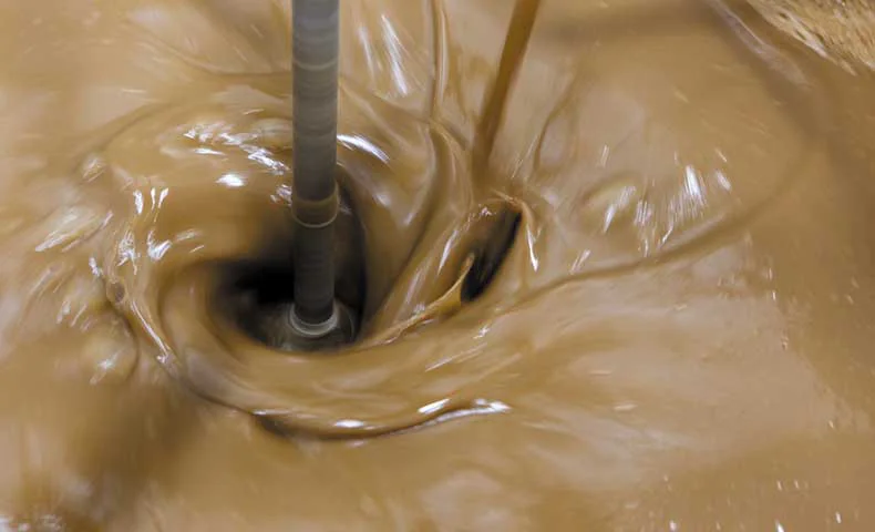 Préparation de la pâte CandiMiel avec agitateur industriel
