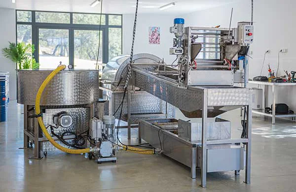 Extracteur et matériel d'extraction